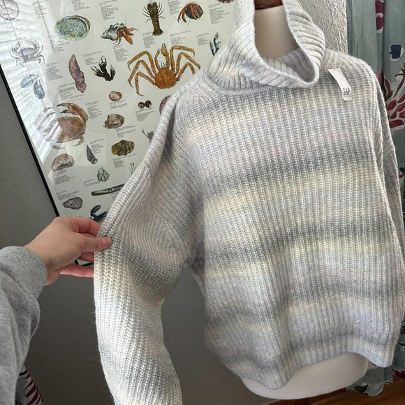 GAP Shaker-Stitch Turtleneck Sweater - Picture 14 of 16